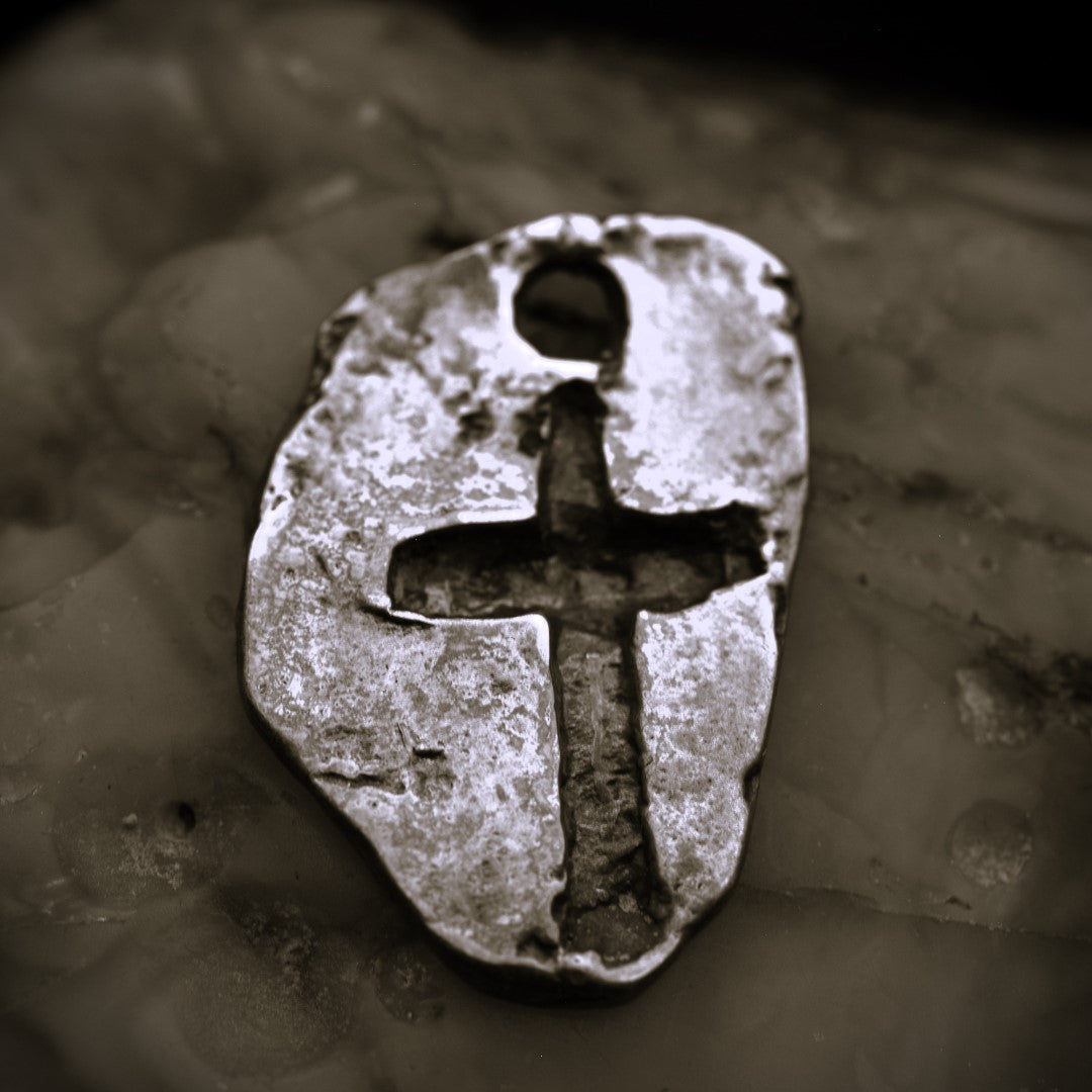 Сребърен медальон 925 „Масивен кръсти духовна защита | Оксидирано бохо–рустик бижу | Арт Дива (Копие)