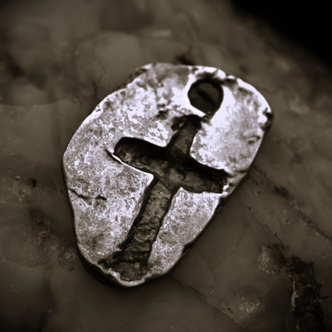 Сребърен медальон 925 „Масивен кръсти духовна защита | Оксидирано бохо–рустик бижу | Арт Дива (Копие)