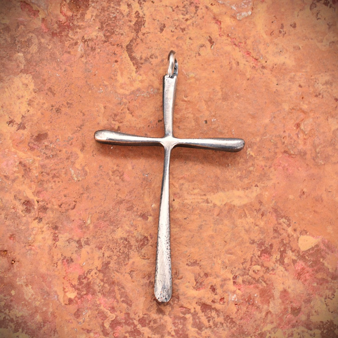 Сребърен медальон кръст 925 – голям мъжки кръст | Талисман за вяра, сила и защита | Арт Дива