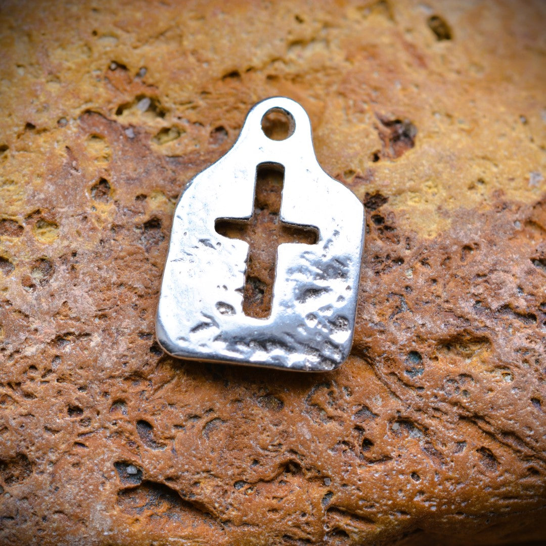 Сребърен медальон кръст 925 – минималистичен артистичен дизайн | Арт Дива