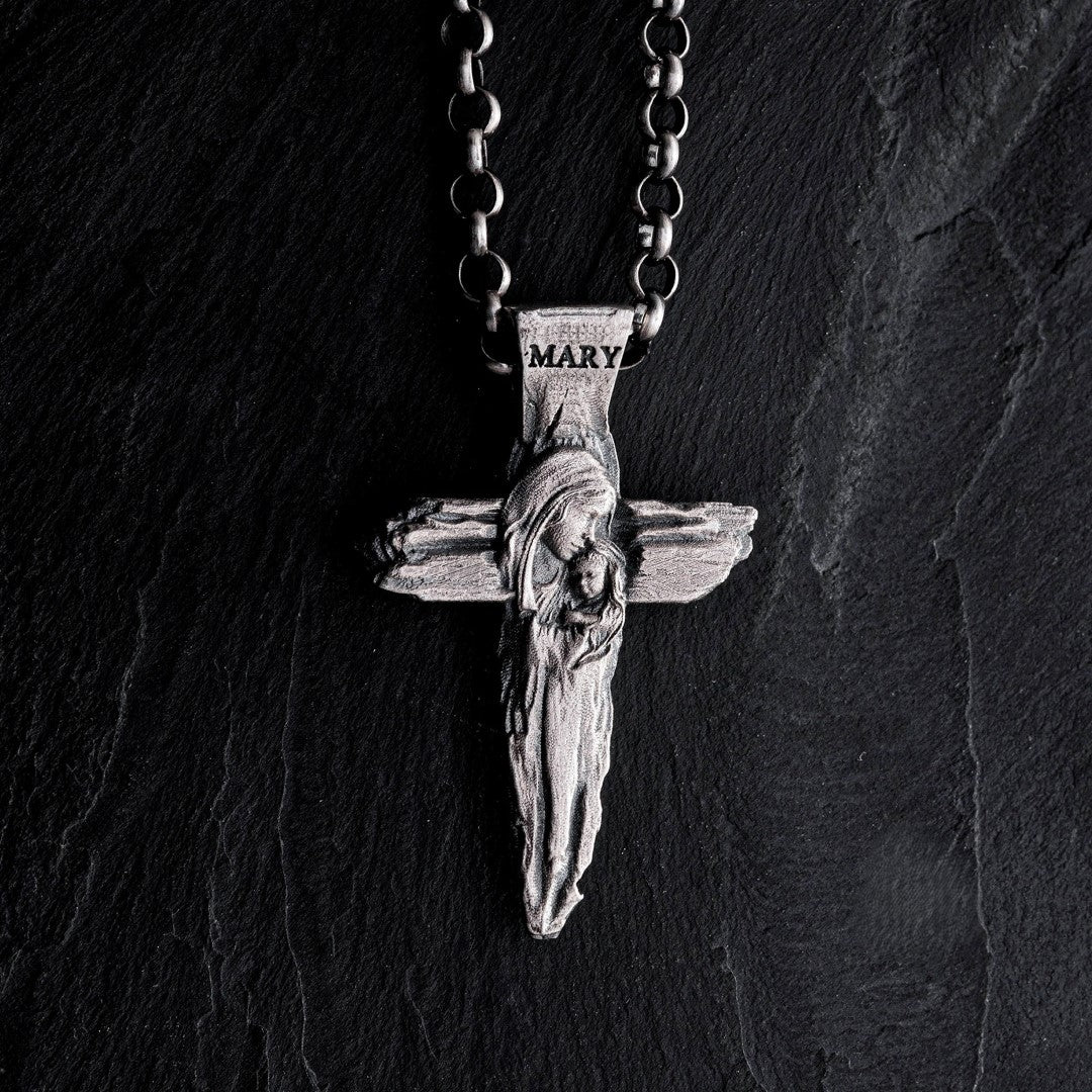 Сребърен кръст 925 с Дева Мария и Младенеца | Ръчно изработен медальон талисман | Християнско бижу за вяра и закрила | Арт Дива