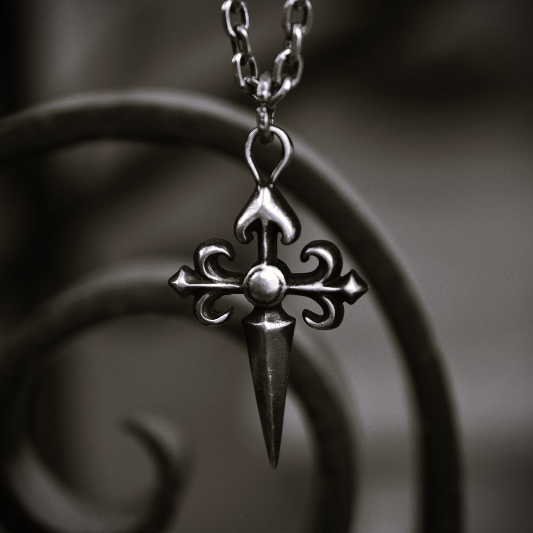 Сребърен медальон кръст 925 – артистичен мъжки дизайн | Арт Дива