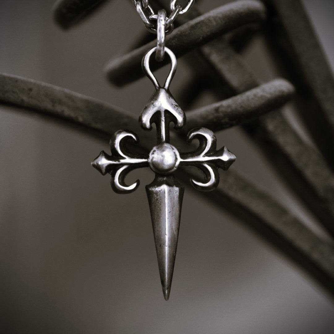 Сребърен медальон кръст 925 – артистичен мъжки дизайн | Арт Дива