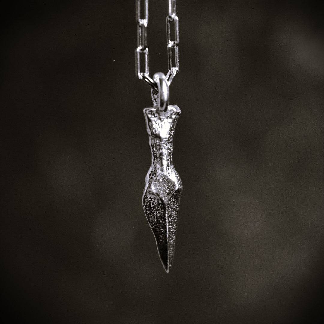 Сребърен медальон острие 925 – мъжки бохо талисман за сила | Арт Дива