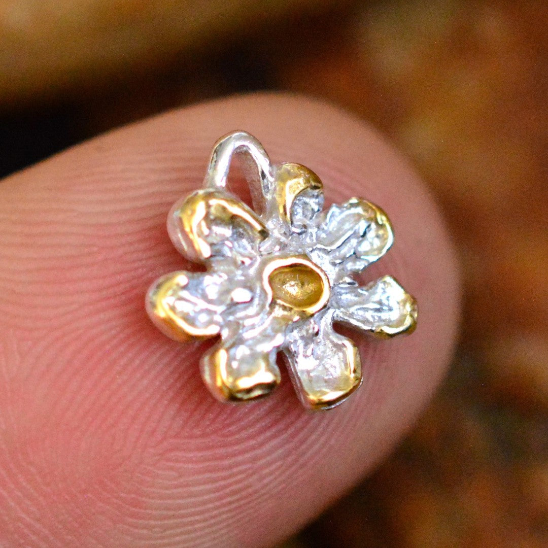 Сребърен медальон 925 цвете – талисман за хармония, скулптурни бижута, бохо стил, ръчна изработка, подходящ подарък за майка, дъщеря или приятелка | Арт Дива