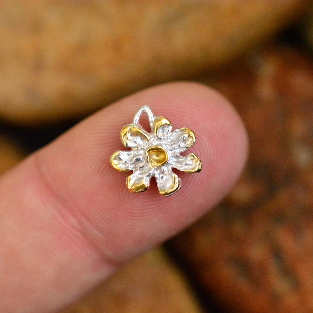 Сребърен медальон 925 цвете – талисман за хармония, скулптурни бижута, бохо стил, ръчна изработка, подходящ подарък за майка, дъщеря или приятелка | Арт Дива