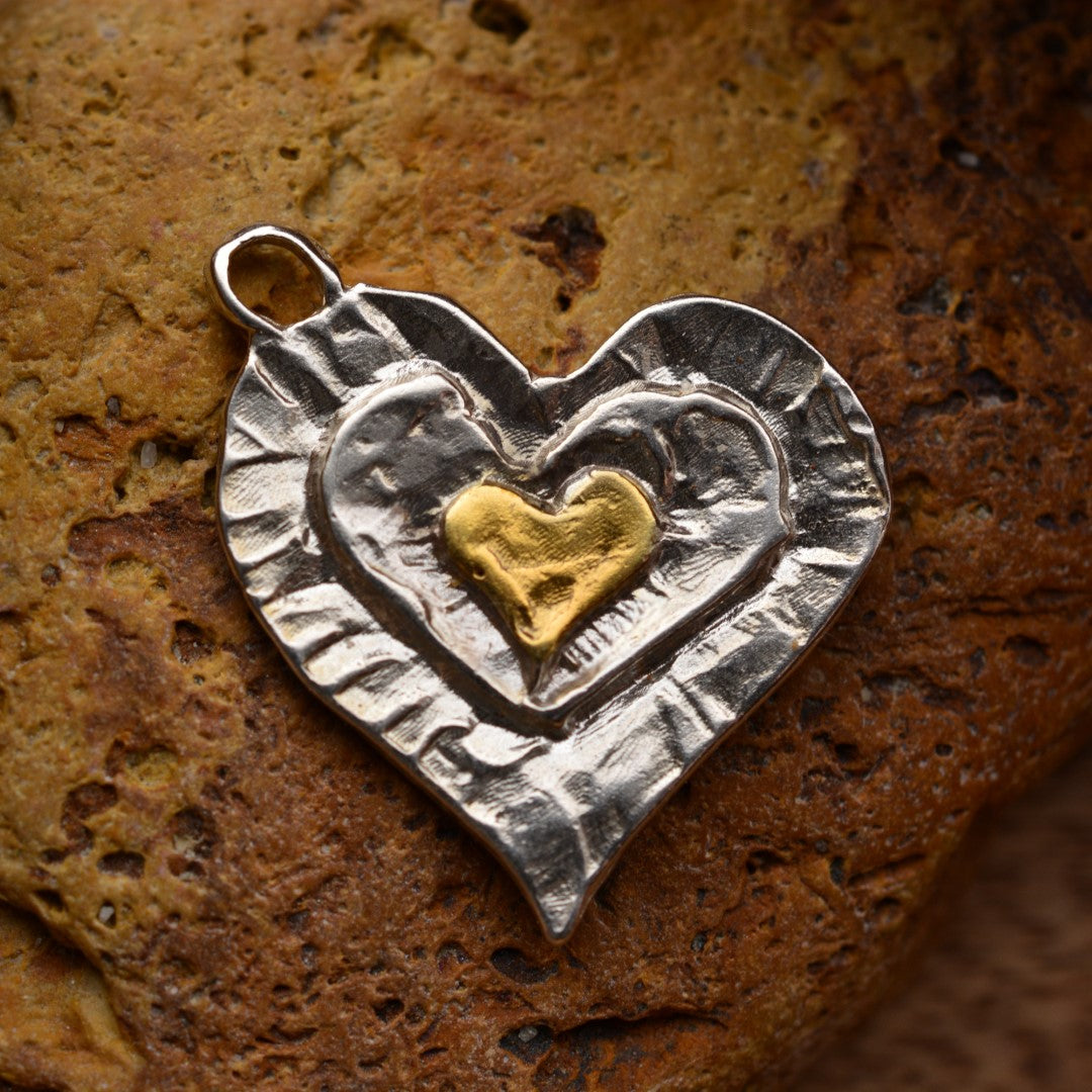 Сребърен медальон 925 „Мама, татко и аз“ Амулет със златни акценти | талисман за любов и семейна свързаност | Арт Дива