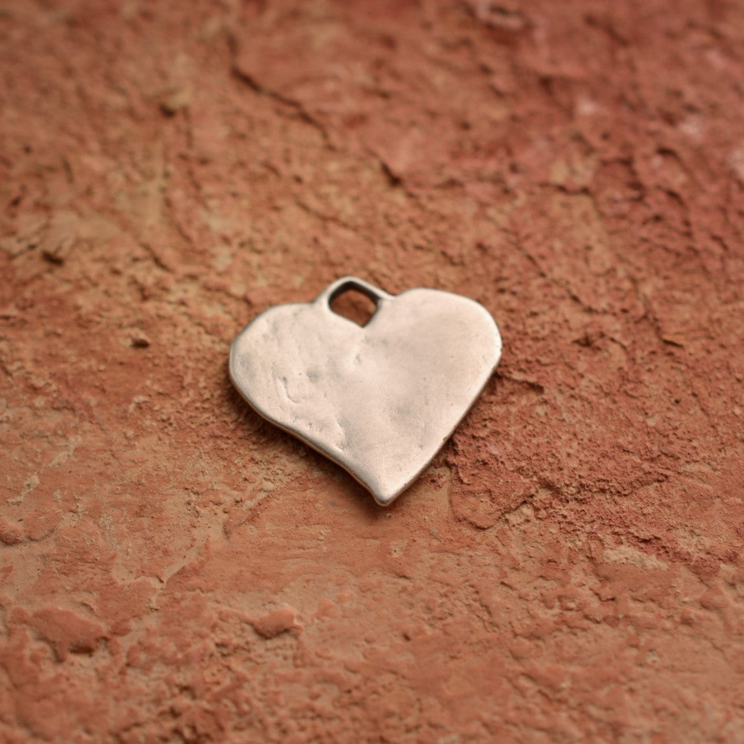 Сребърен медальон 925 сърце с цвят – талисман за любов, скулптурни бижута, бохо стил, ръчна изработка, подходящ подарък за майка, дъщеря или приятелка | Арт Дива
