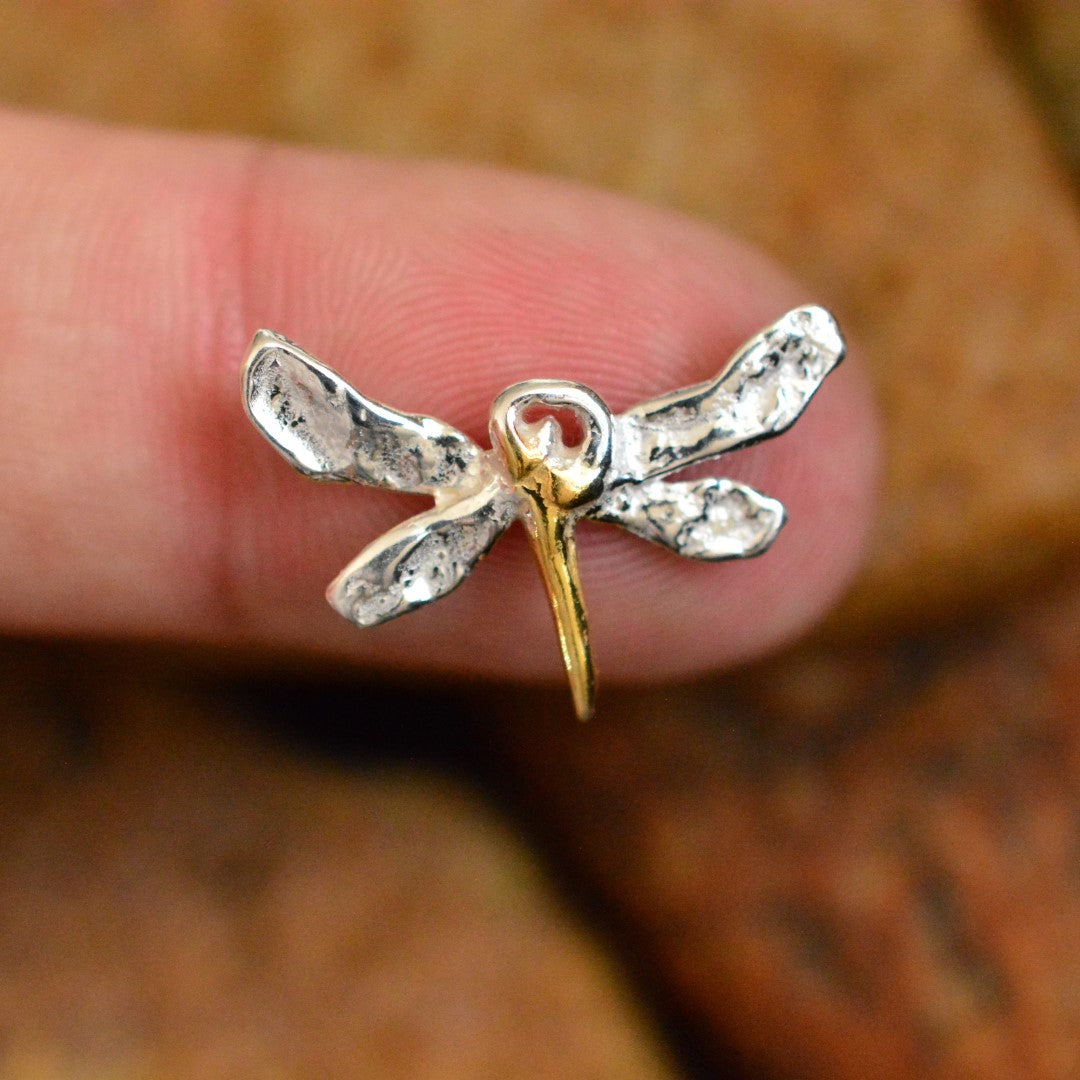 Сребърен медальон 925 „Водно Конче“ със златни акценти – талисман за промяна, лека и вътрешна свобода, ръчна изработка в бохо и рустик стил | Арт Дива