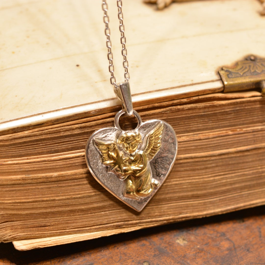 Сребърен медальон 925 „Небесен ангел със звезда“ | Талисман за любов и духовна закрила | Бохо рустик скулптурно бижу, ръчна изработка | Art Diva