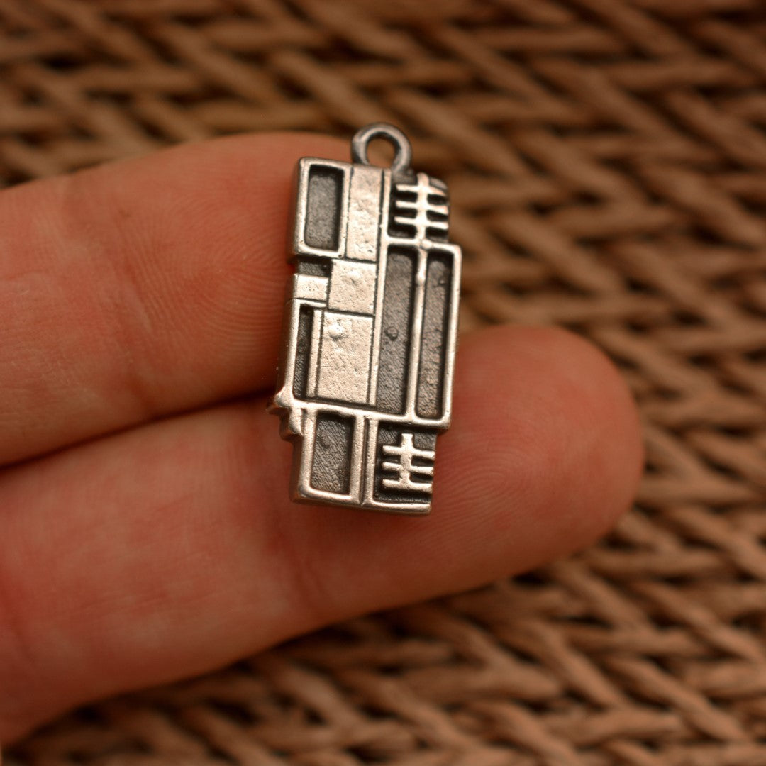 Сребро 925 Висулка Генезис | Артистично Бижу за Ново Начало | Ръчно Изработено Скулптурно Бижу от Art Diva | Бохо Рюстик Стил