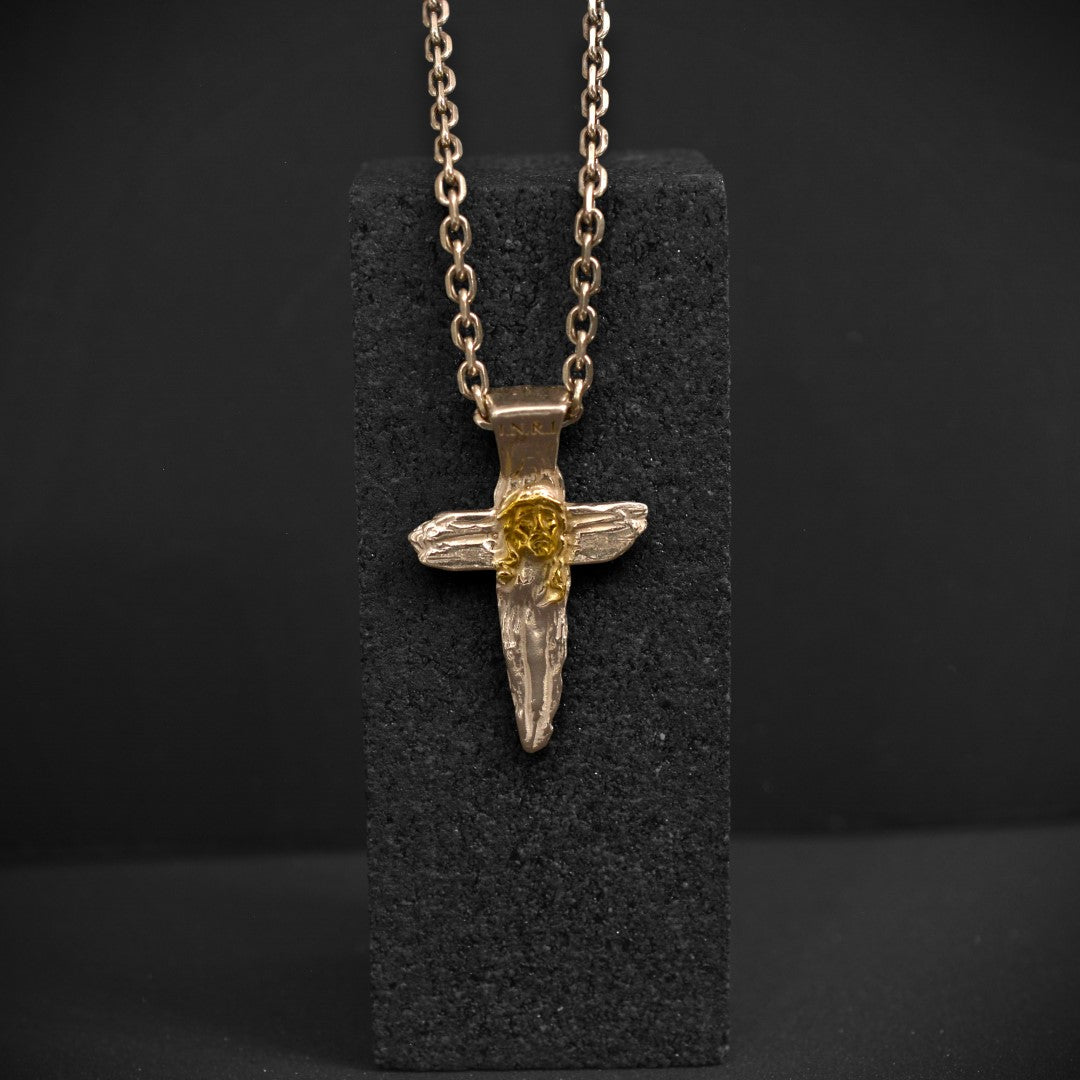 Сребърен медальон 925 „Исус Христос“ | Талисман за вяра и защита | Ръчно изработено бохо-рустик скулптурно бижу със златни акценти | ArtDiva