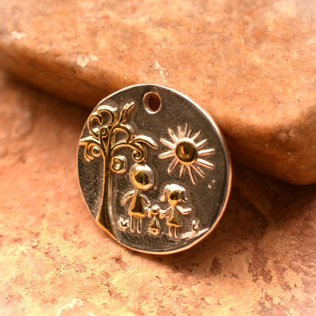 Сребърен медальон 925 „Фамилия“ – талисман на любов, семейство и приемственост | Бохо рустик скулптурно бижу | Арт Дива