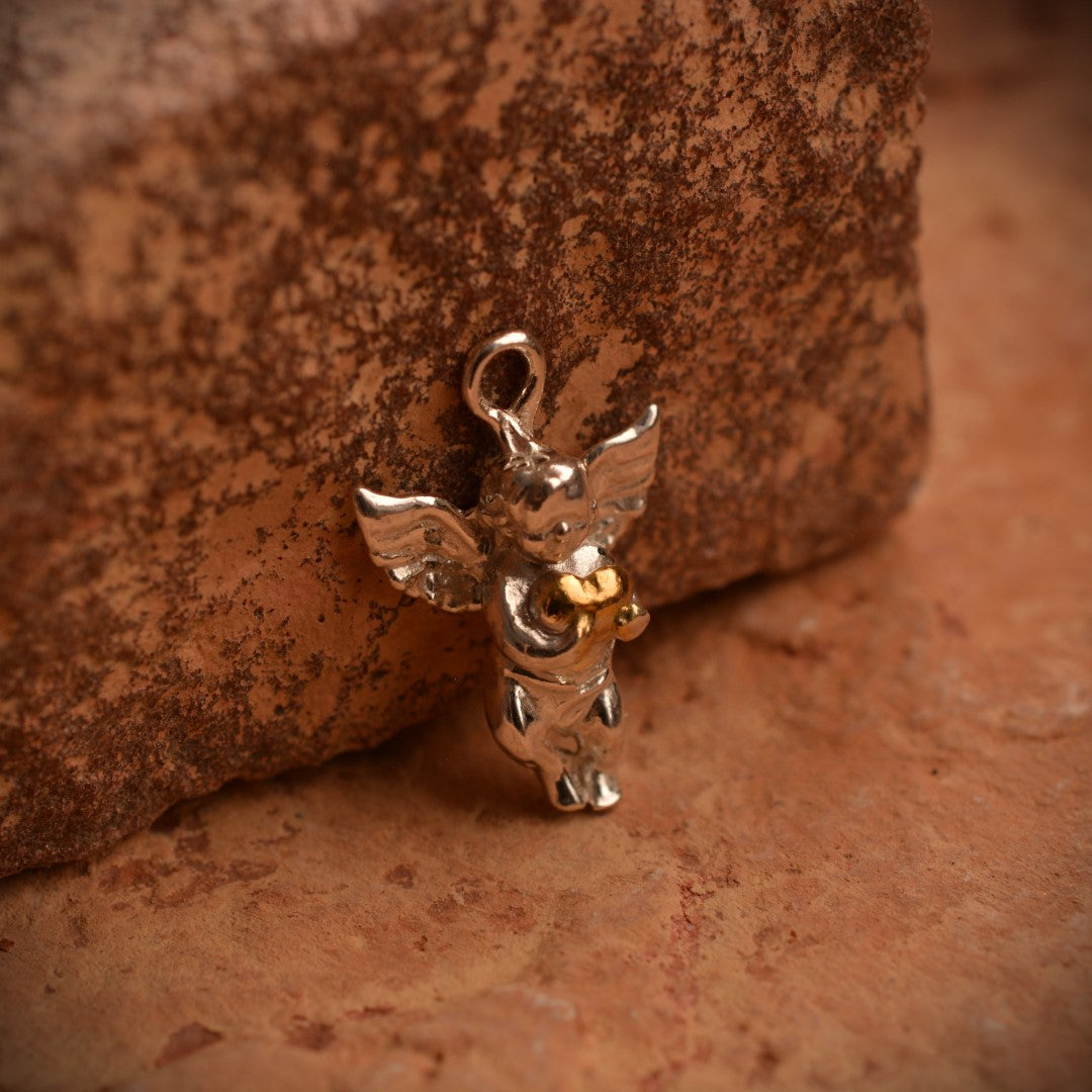 Сребърен медальон 925 „Ангелска любов“ | Висулка-талисман за закрила и нежност | Бохо рустик скулптурно бижу, ръчна изработка | ArtDiva