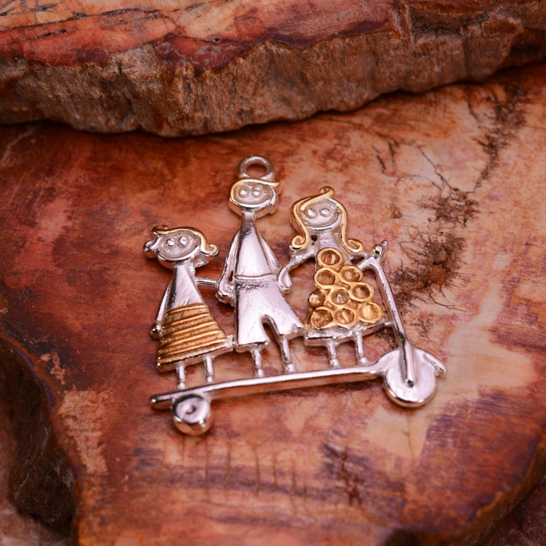 Сребърен медальон 925 „Заедно напред“ | Талисман на братската любов и закрила | Бохо – рустик – скулптурно бижу | Арт Дива