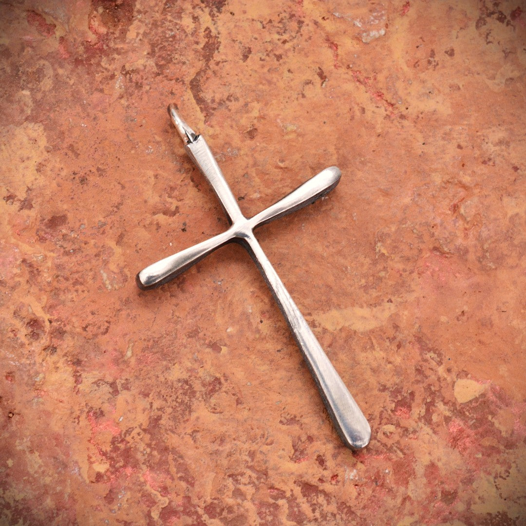 Сребърен медальон кръст 925 – голям мъжки кръст | Талисман за вяра, сила и защита | Арт Дива