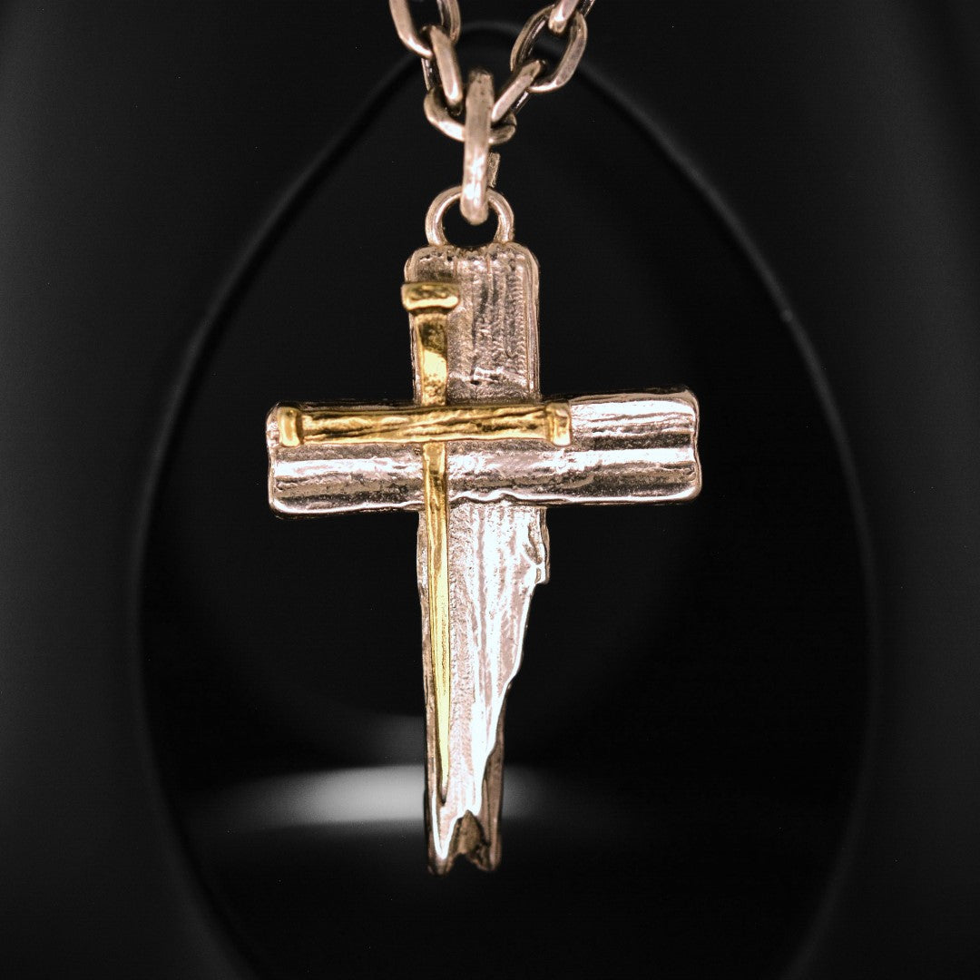 Сребърен медальон 925 – масивен мъжки кръст, символ на вяра и решителност, ръчна изработка | Арт Дива