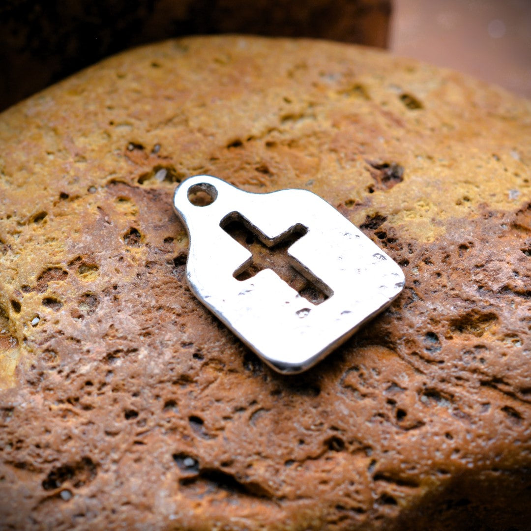 Сребърен медальон кръст 925 – минималистичен артистичен дизайн | Арт Дива