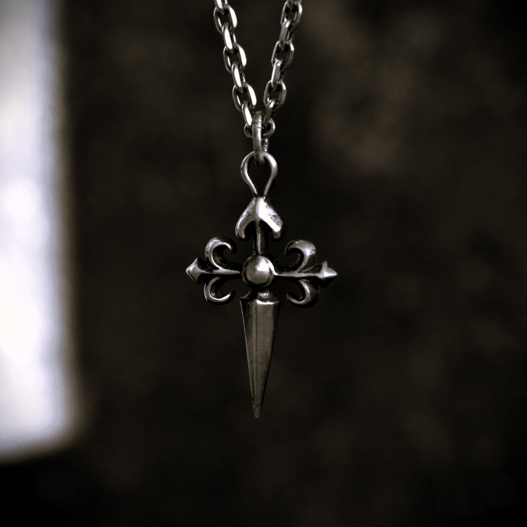 Сребърен медальон кръст 925 – артистичен мъжки дизайн | Арт Дива