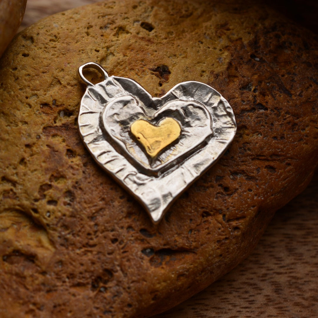 Сребърен медальон 925 „Мама, татко и аз“ Амулет със златни акценти | талисман за любов и семейна връзка | Арт Дива