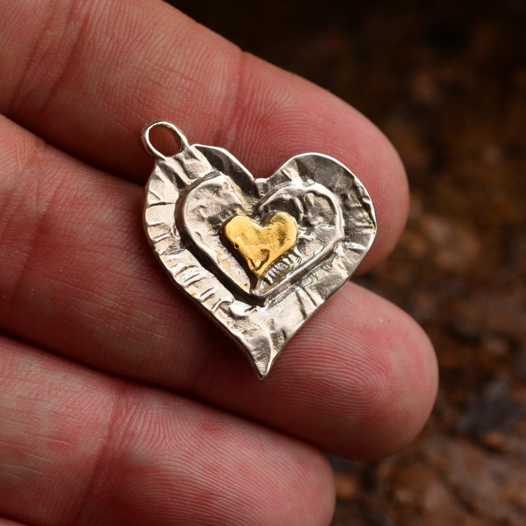 Сребърен медальон 925 „Мама, татко и аз“ Амулет със златни акценти | талисман за любов и семейна връзка | Арт Дива