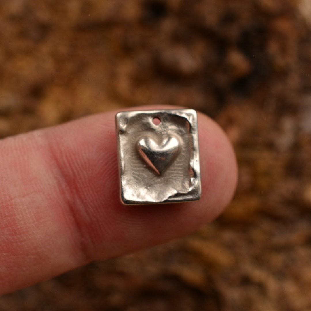Сребърен медальон 925 „Сърце“ | Талисман за любов и защита | Ръчна изработка в бохо и рустик стил | Art Diva