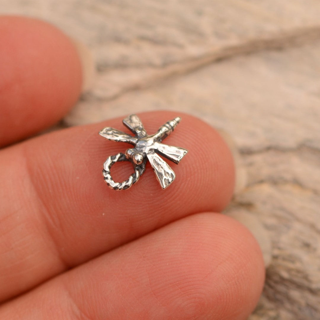 Сребърен медальон 925 водно конче – талисман за промяна и духовно израстване, скулптурни бижута, бохо стил, ръчна изработка, подходящ подарък за майка, дъщеря или приятелка | Арт Дива