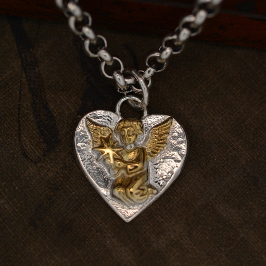 Сребърен медальон 925 „Небесен ангел със звезда“ | Талисман за любов и духовна закрила | Бохо рустик скулптурно бижу, ръчна изработка | Art Diva