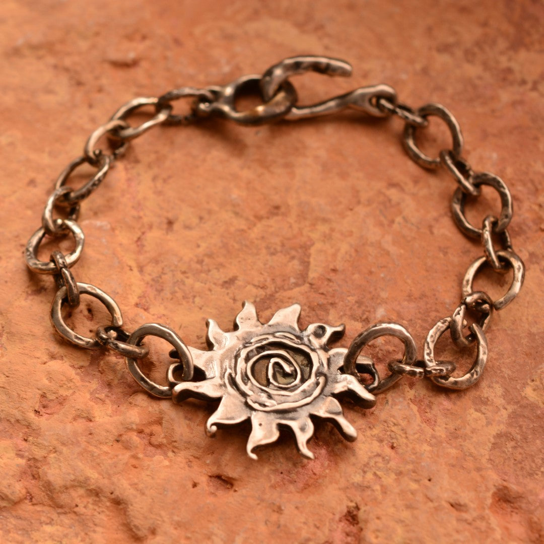 Сребърна гривна 925 „Слънчево пробуждане“ – символ на светлина и ново начало | Оксидирано бохо – рустик скулптурно бижу | Арт Дива