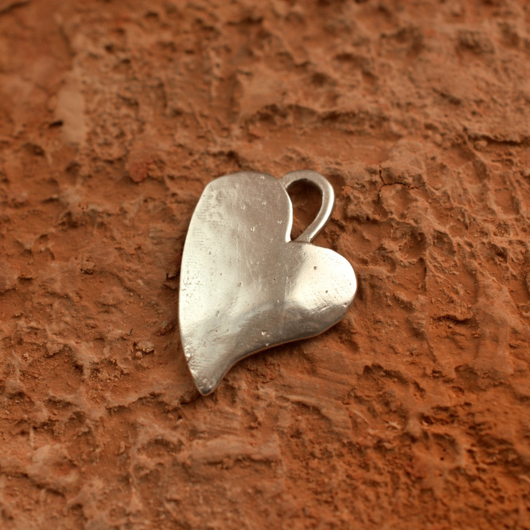 Сребърна висулка 925 „Сърце и спирала“ | Талисман за любов и ново начало | Бохо – Рюстик – Скулптурни бижута