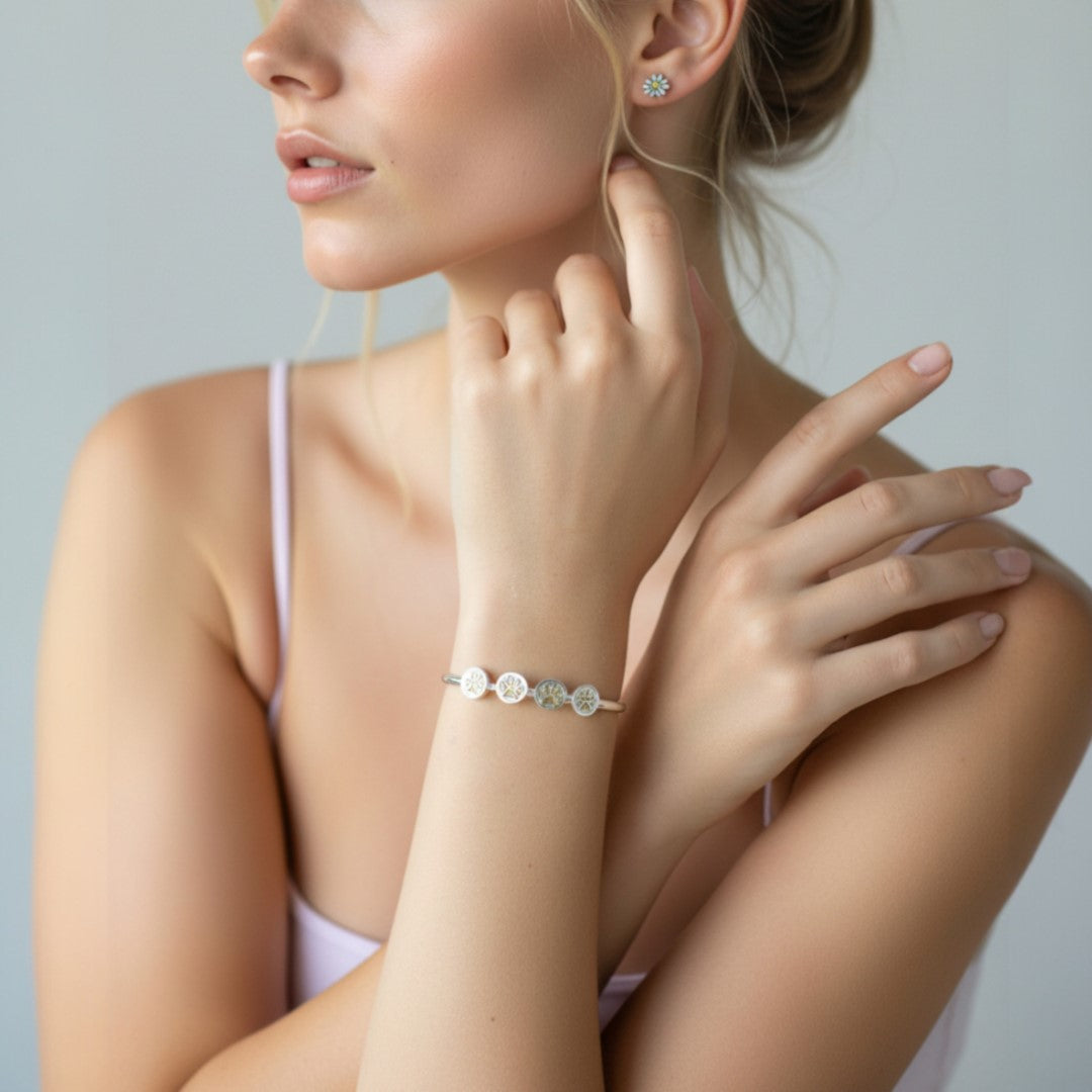 Сребърна гривна 925 с лапички и златни акценти | Регулируема бохо рустик гривна, ръчна изработка | Арт Дива