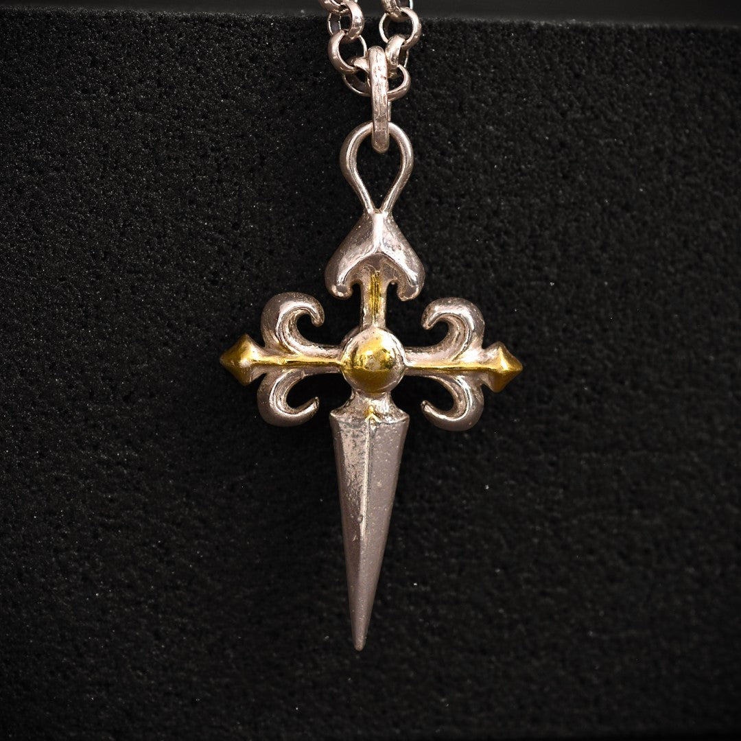 Сребърен медальон 925 „Орнаментален кръст“ | Талисман за духовна сила и закрила | Бохо рустик скулптурно бижу, ръчна изработка | ArtDiva