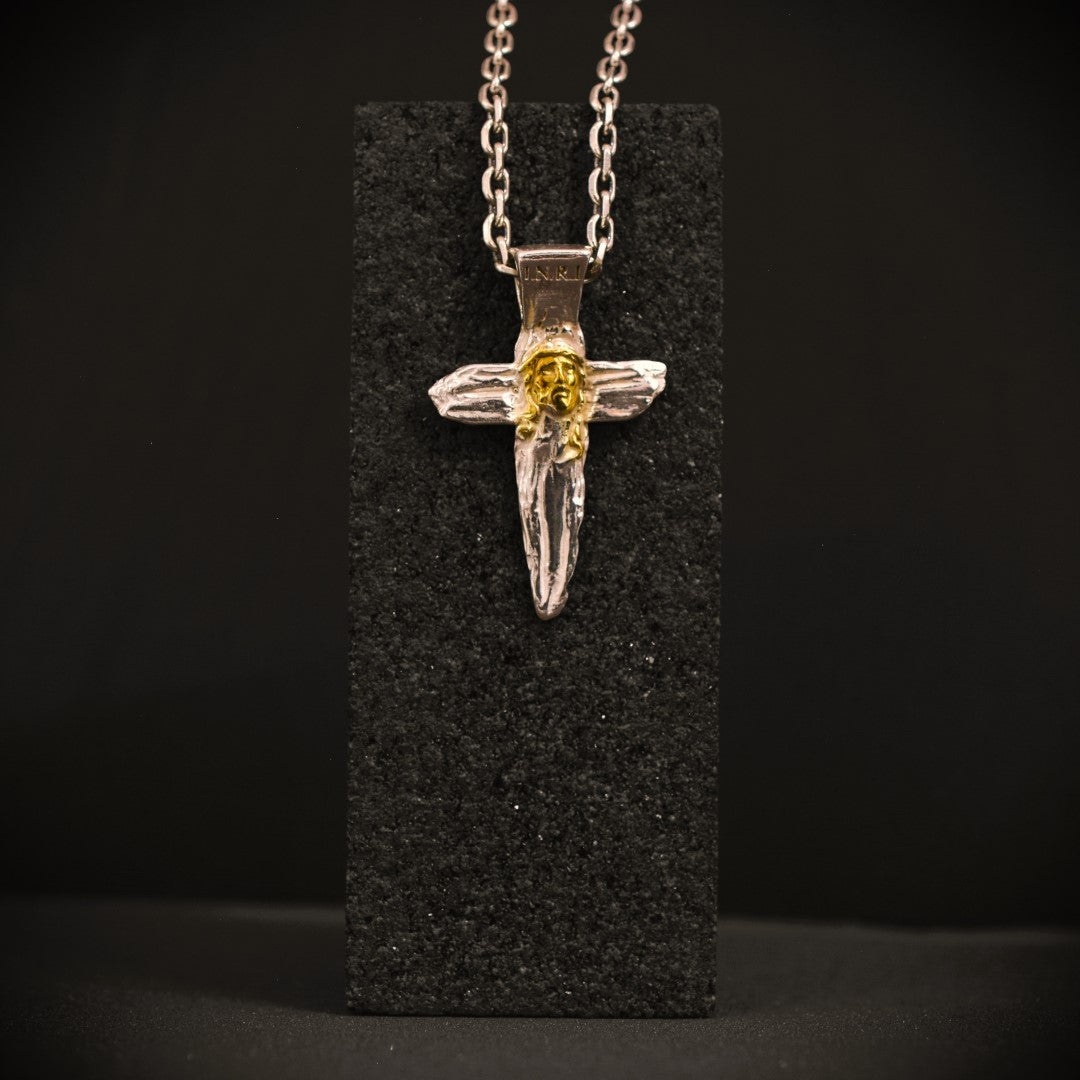 Сребърен медальон 925 „Исус Христос“ | Талисман за вяра и защита | Ръчно изработено бохо-рустик скулптурно бижу със златни акценти | ArtDiva